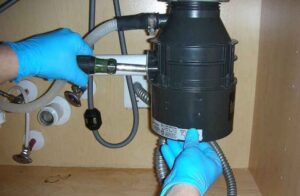garbage-disposal-installation