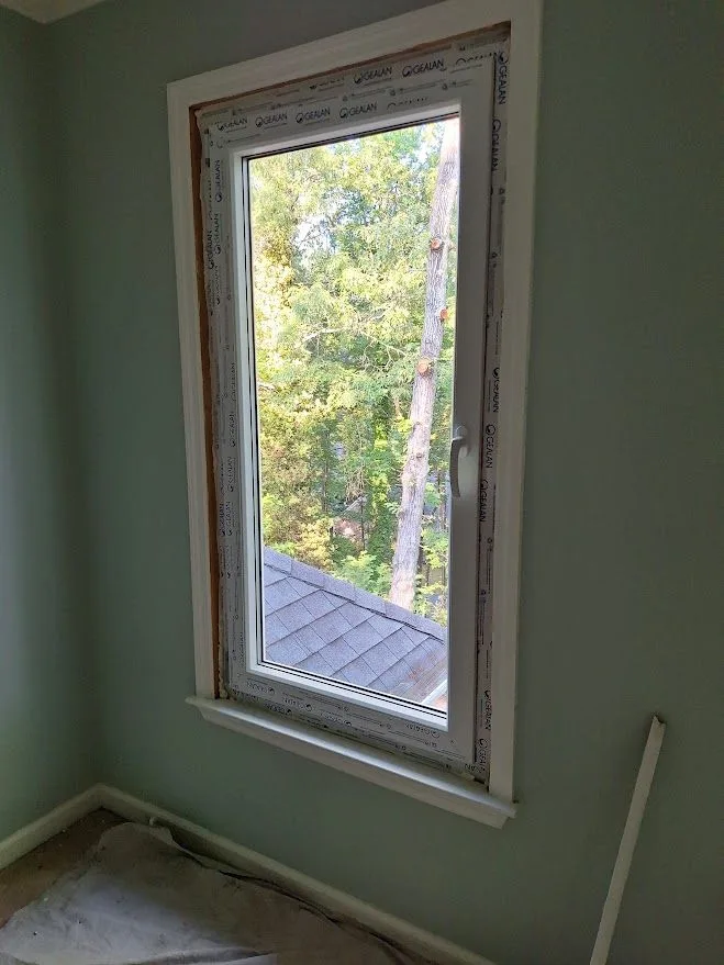 Installing and leveling new residential windows