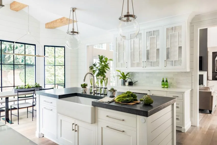Custom Kitchen Cabinets
