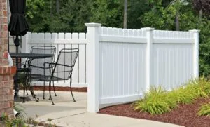 fence-install-vinyl